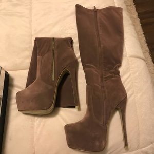 ‼️SOLD‼️Platform boots